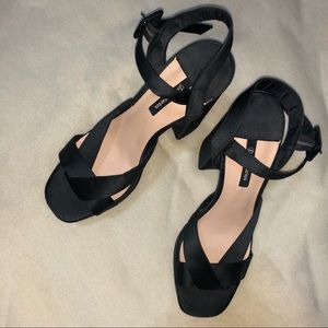 Stradivarius platform heels